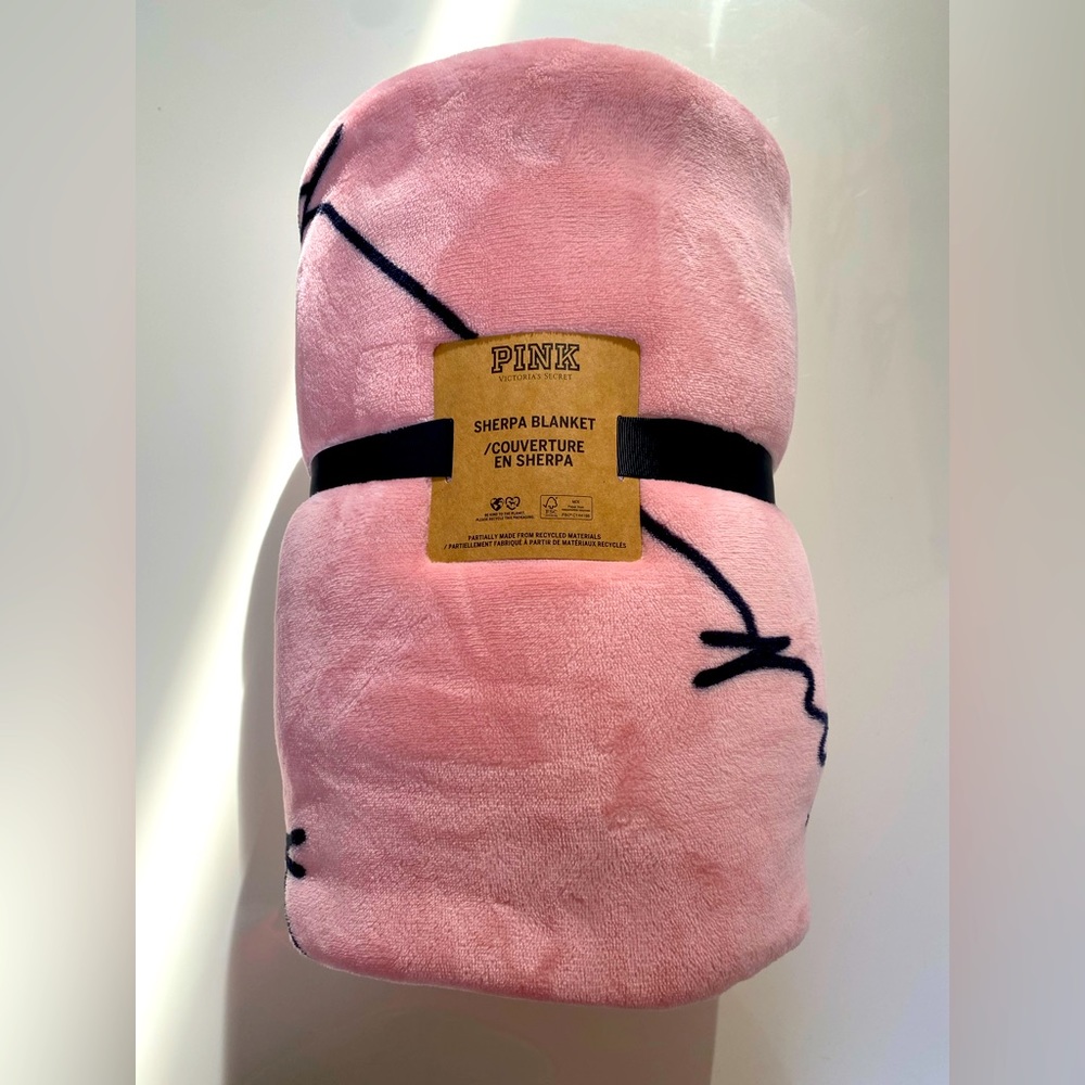 PINK Victorias Secret Pink Sherpa Blanket